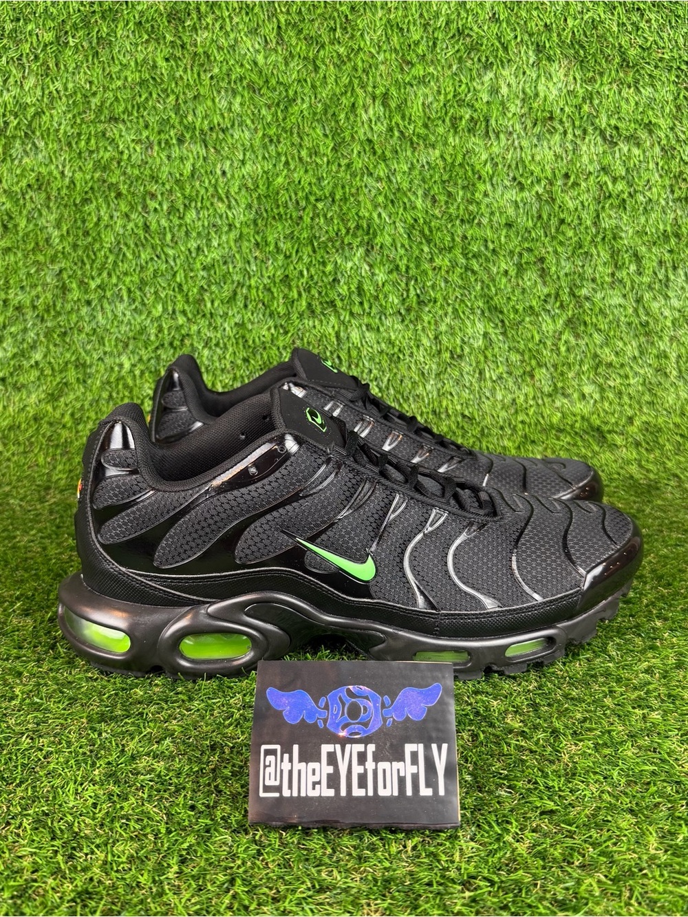 NEW Nike Air Max Plus Black Green Strike Sneakers DM0032-024 Men’s Size 14.5